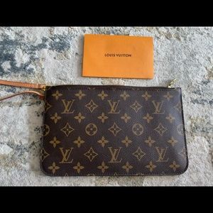 Louis Vuitton Neverfull pouch